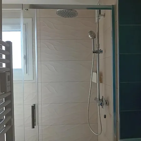 : Renove A Pied Des Plages Avec Climatisation *