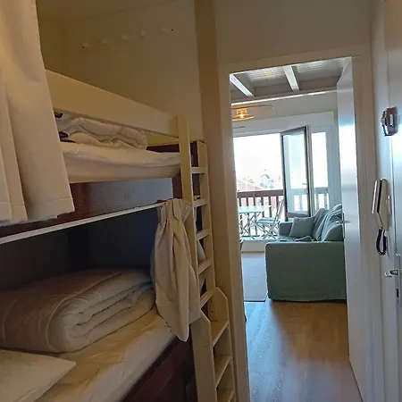 : Renove A Pied Des Plages Avec Climatisation - Fr-1-239-1126 Lägenhet